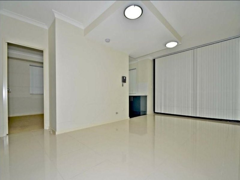 2/57 THE ESPLANADE, Guildford NSW 2161