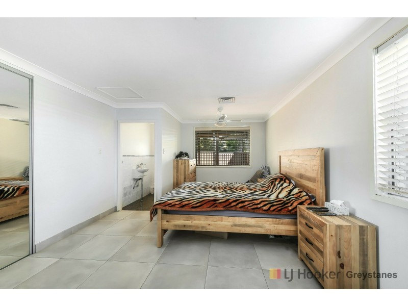 11 Acacia Place, Greystanes NSW 2145