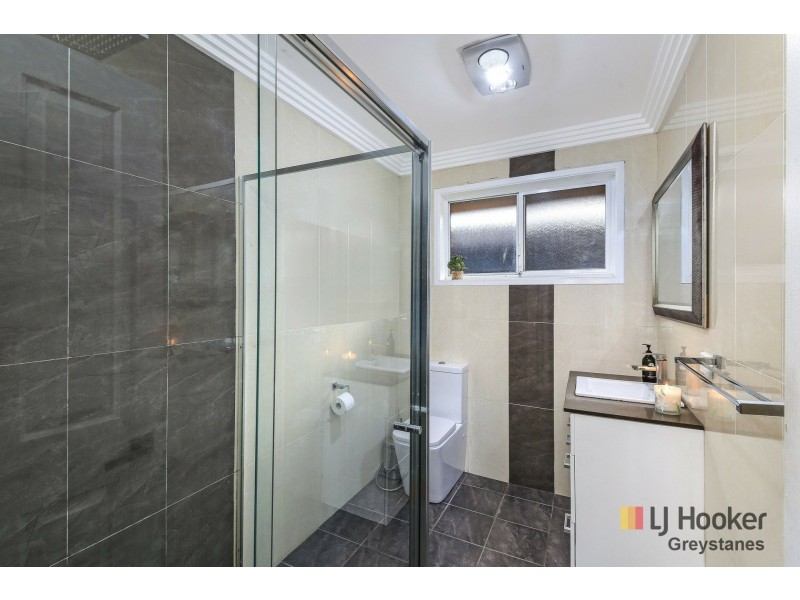 18 Gipps Road, Greystanes NSW 2145