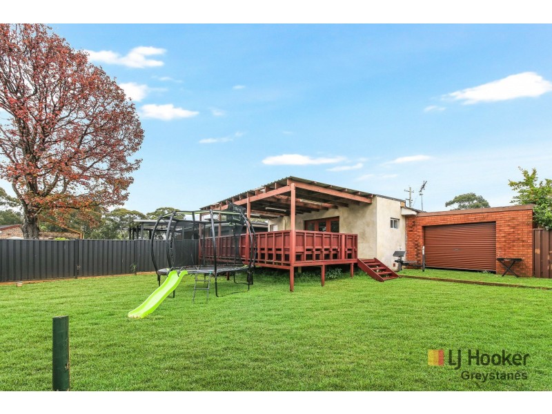 18 Gipps Road, Greystanes NSW 2145