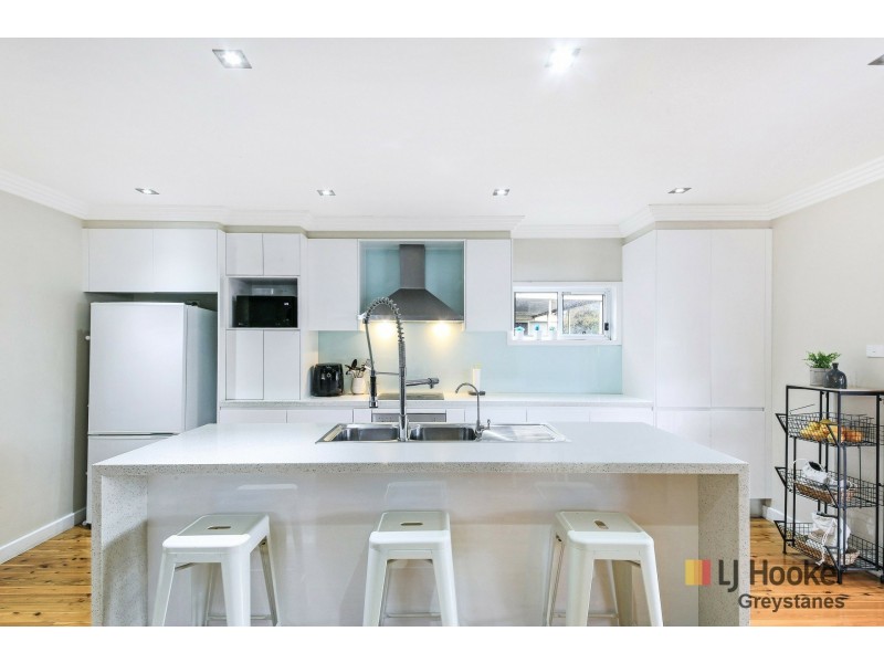 18 Gipps Road, Greystanes NSW 2145