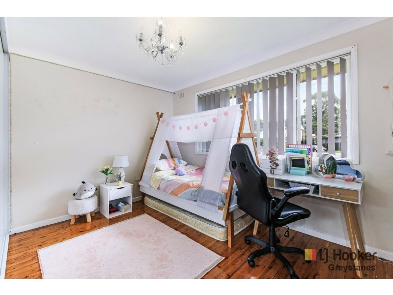 18 Gipps Road, Greystanes NSW 2145