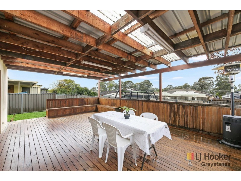 18 Gipps Road, Greystanes NSW 2145