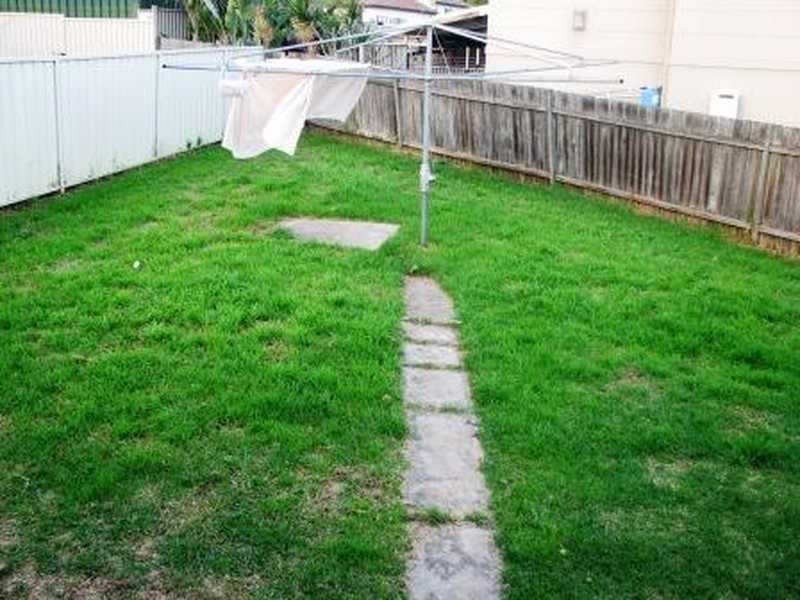 28 Princes St, Guildford West NSW 2161