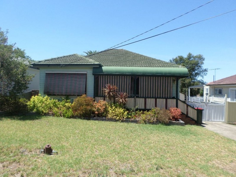 13 DAMIEN AVANUE, Greystanes NSW 2145