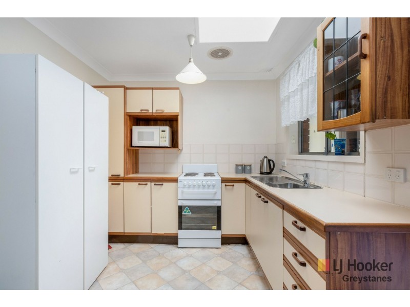 28 Gardenia Parade, Greystanes NSW 2145