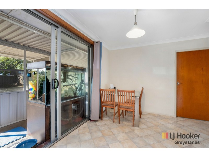 28 Gardenia Parade, Greystanes NSW 2145