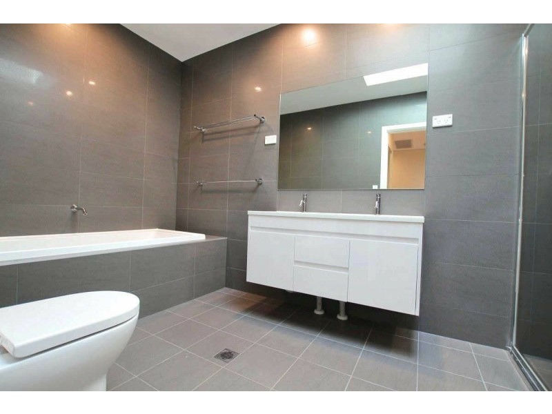 18A LESTER ROAD, Greystanes NSW 2145