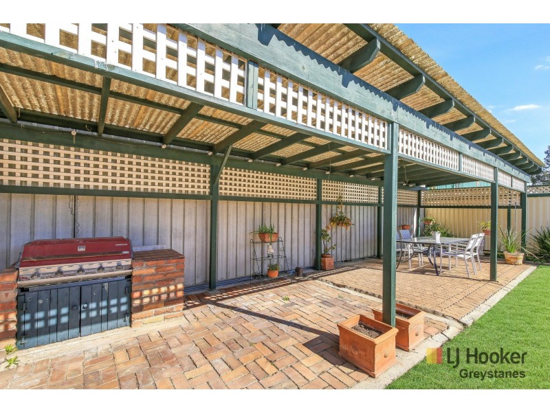 17 Sandra Street, Woodpark NSW 2164