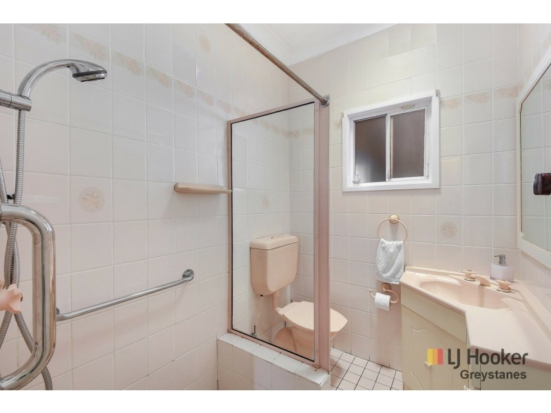 17 Sandra Street, Woodpark NSW 2164