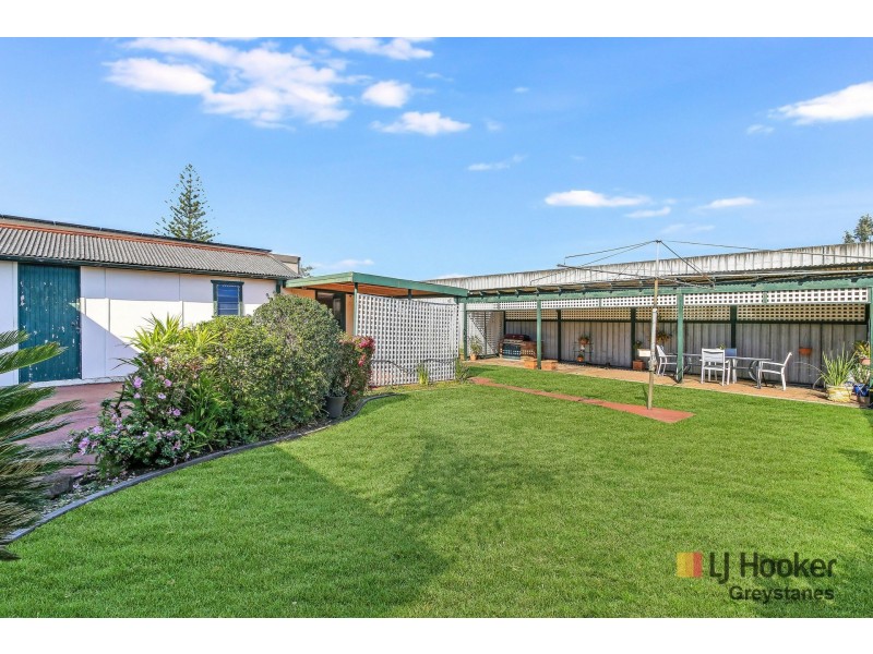 17 Sandra Street, Woodpark NSW 2164