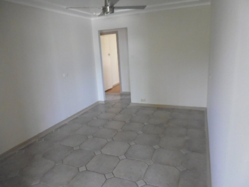 866 MERRYLANDS ROAD, Greystanes NSW 2145