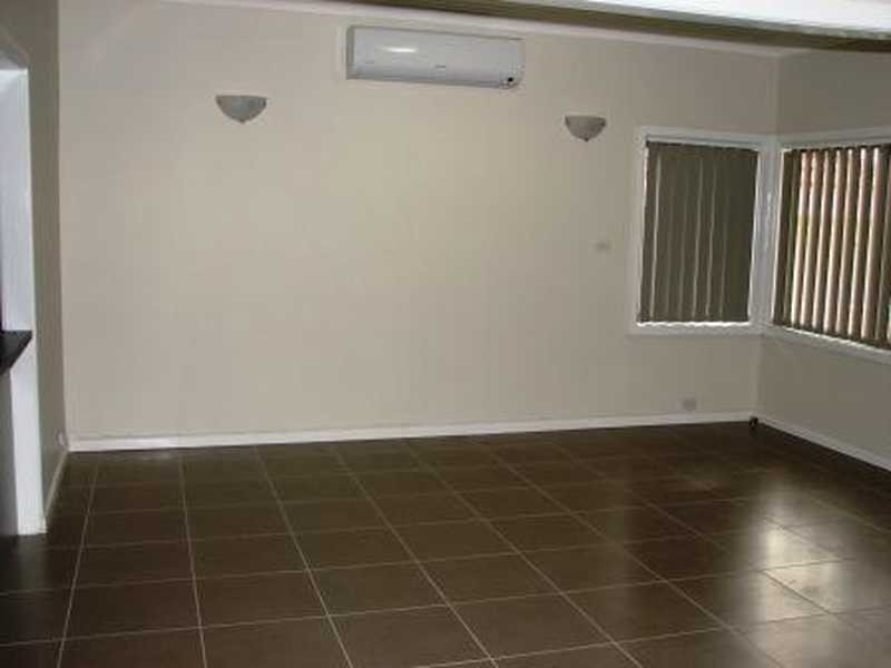 6 Verlie St, Merrylands NSW 2160