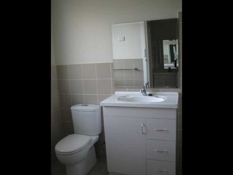 6 Verlie St, Merrylands NSW 2160