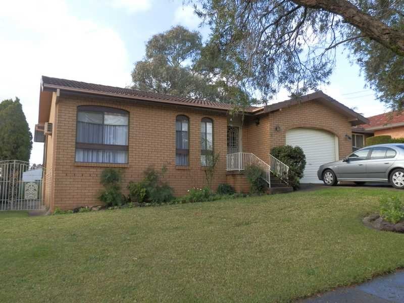 11 Dwight St, Greystanes NSW 2145
