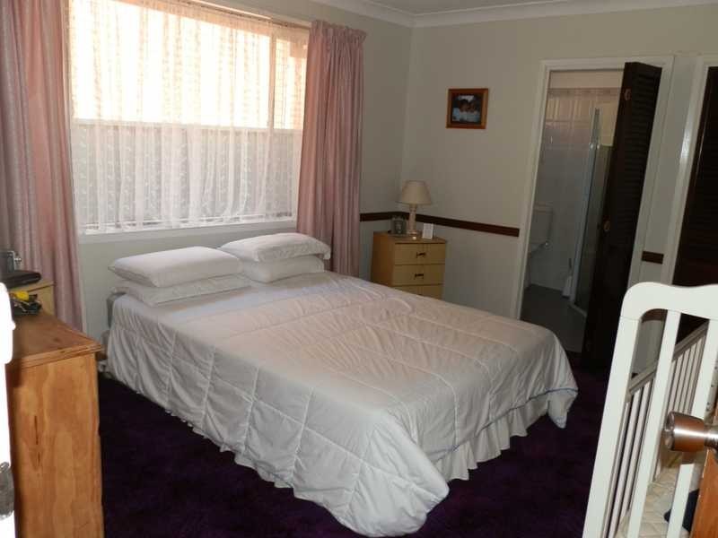 11 Dwight St, Greystanes NSW 2145