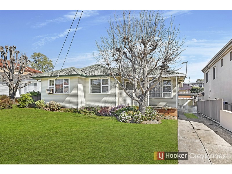 18 LANCE CRESCENT, Greystanes NSW 2145