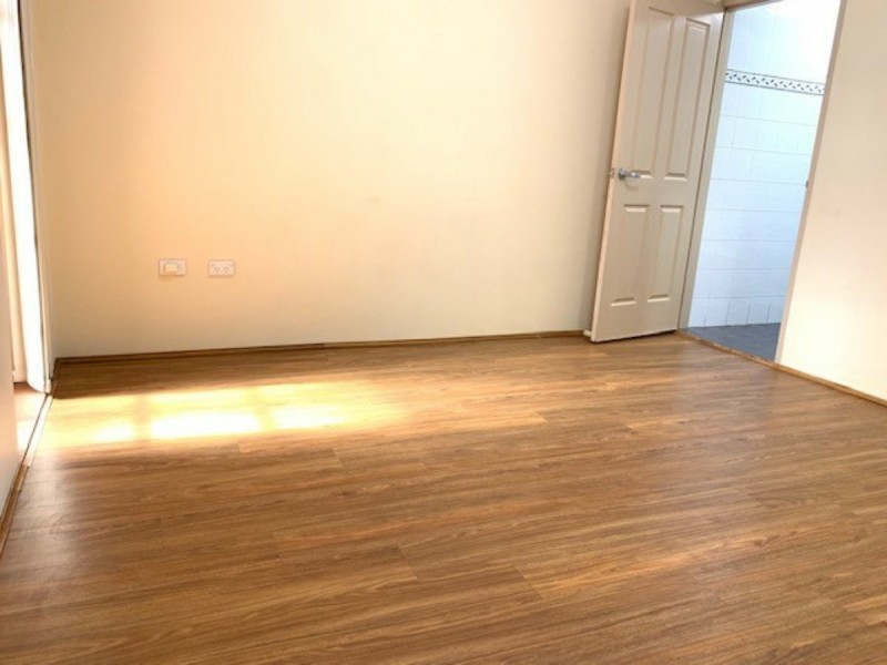 4/4-6 TREVES STREET, Merrylands NSW 2160