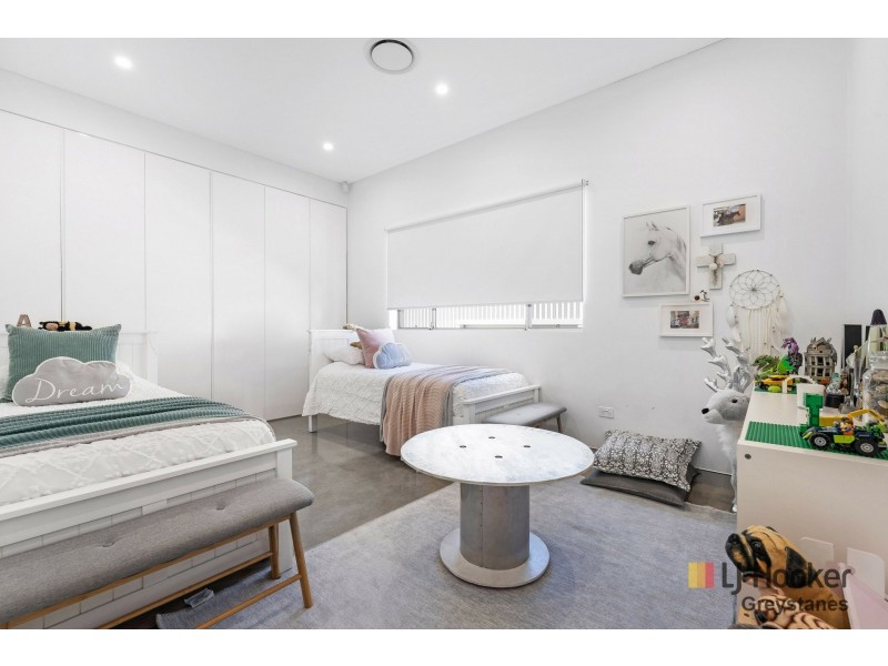 40 Roberta Street, Greystanes NSW 2145