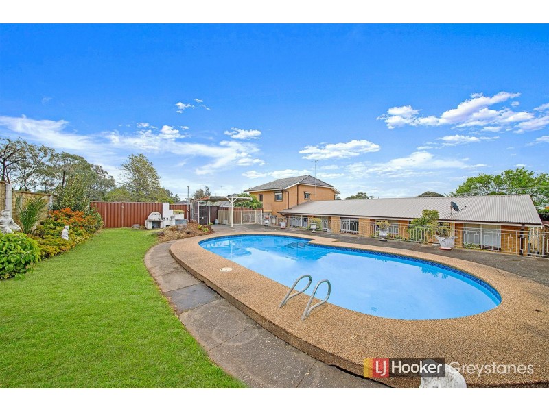 32 MILLICENT STREET, Greystanes NSW 2145