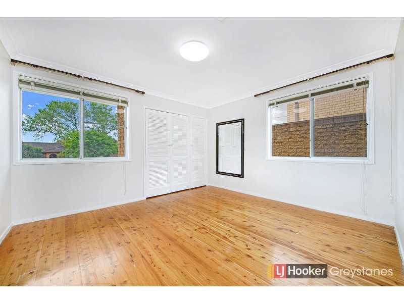 32 MILLICENT STREET, Greystanes NSW 2145