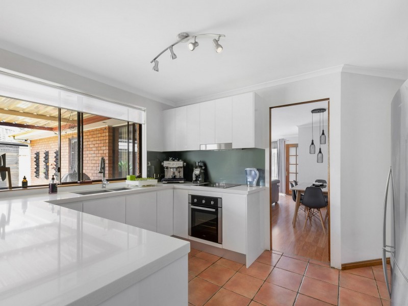 16 Bouchet Crescent, Minchinbury NSW 2770