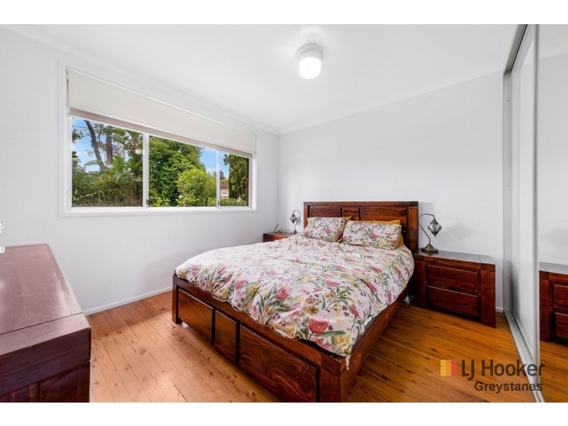 8 Bayfield Road, Greystanes NSW 2145