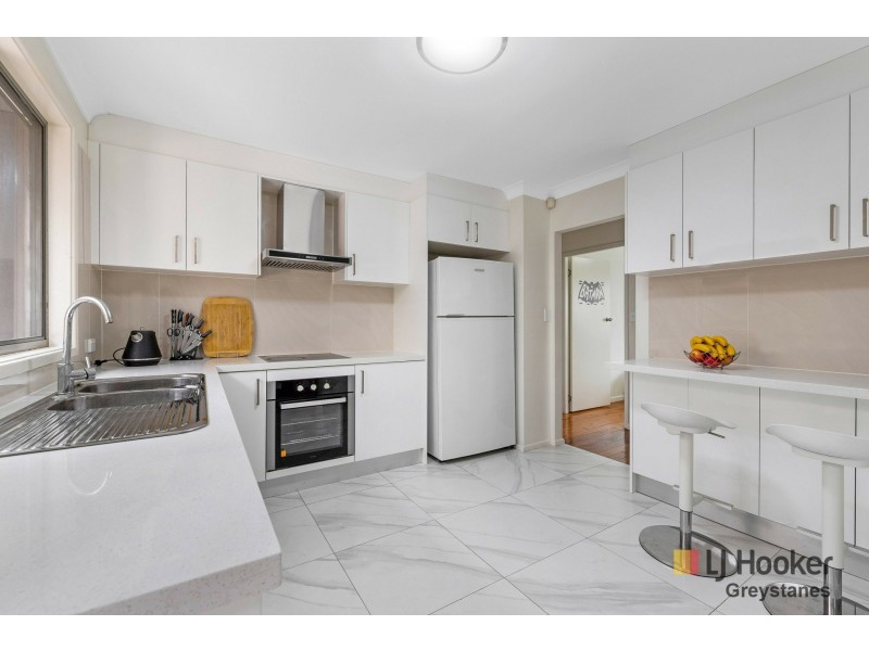 5 Wren Place, Greystanes NSW 2145