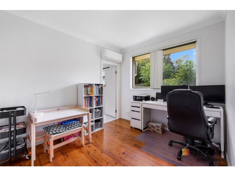 5 Wren Place, Greystanes NSW 2145