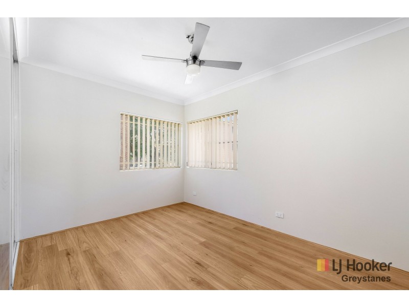 2/5-7 Priddle Street, Westmead NSW 2145