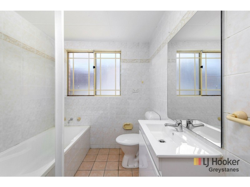 2/5-7 Priddle Street, Westmead NSW 2145