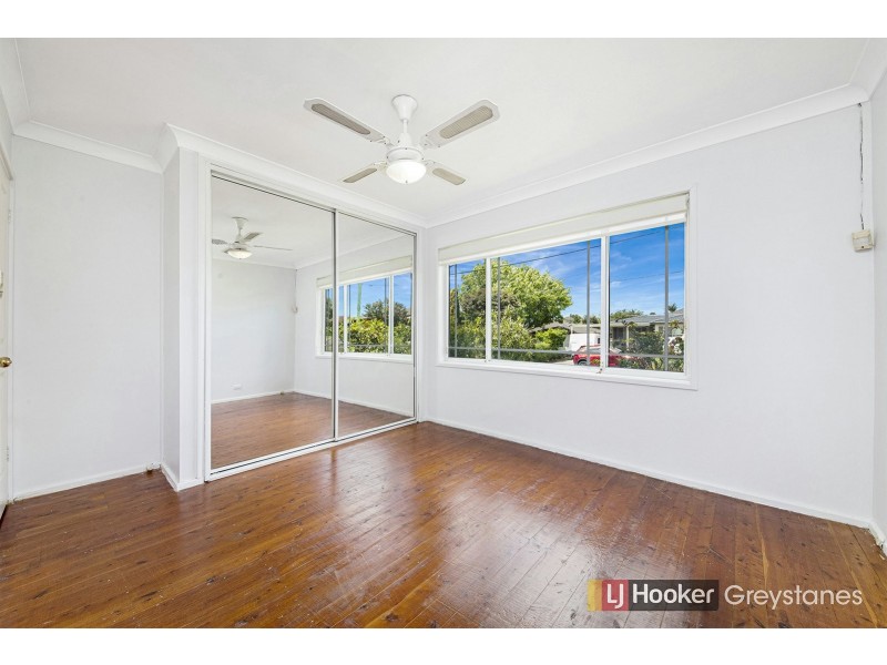 39 Runyon Avenue, Greystanes NSW 2145