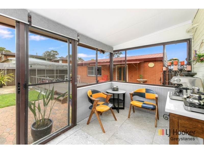 8 Viola Place, Greystanes NSW 2145