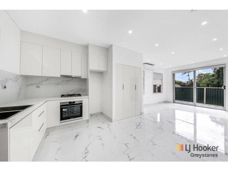 21 Binalong Road, Pendle Hill NSW 2145