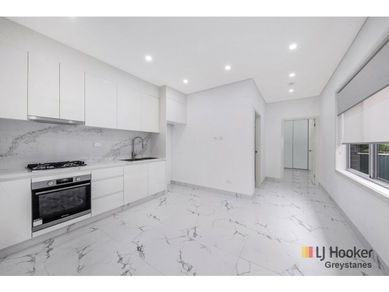 21 Binalong Road, Pendle Hill NSW 2145