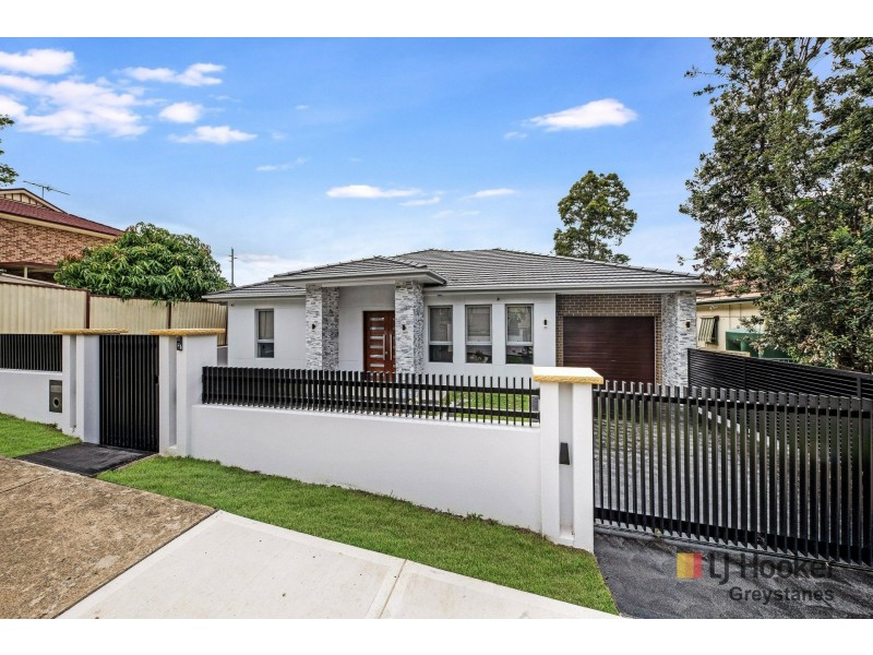 21 Binalong Road, Pendle Hill NSW 2145