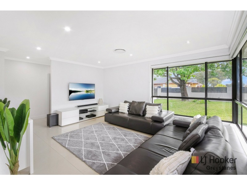 33 Hilton Street, Greystanes NSW 2145