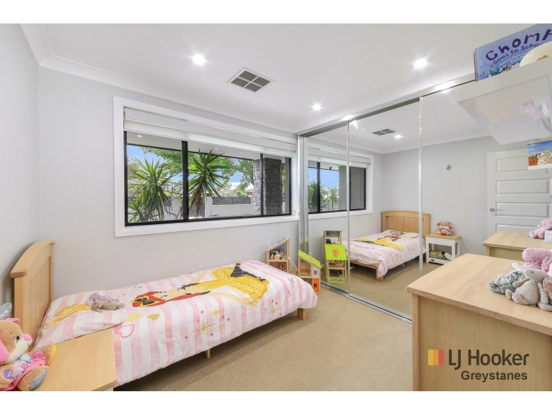 33 Hilton Street, Greystanes NSW 2145