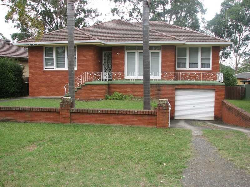 4 Bago Street, Pendle Hill NSW 2145