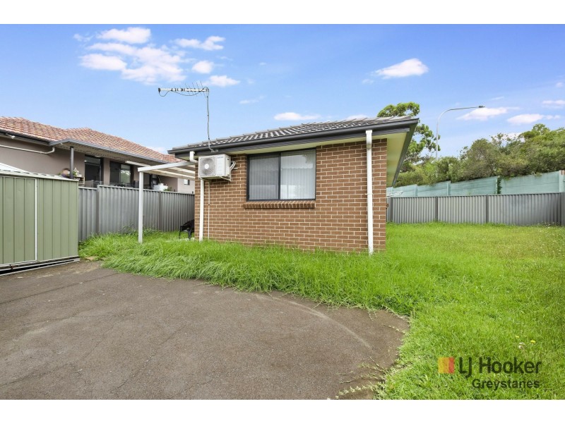 5 Royal Place, Greystanes NSW 2145