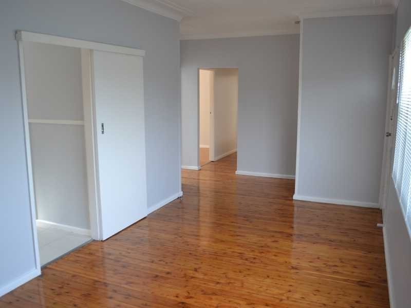 2 Sandra St, Woodpark NSW 2164