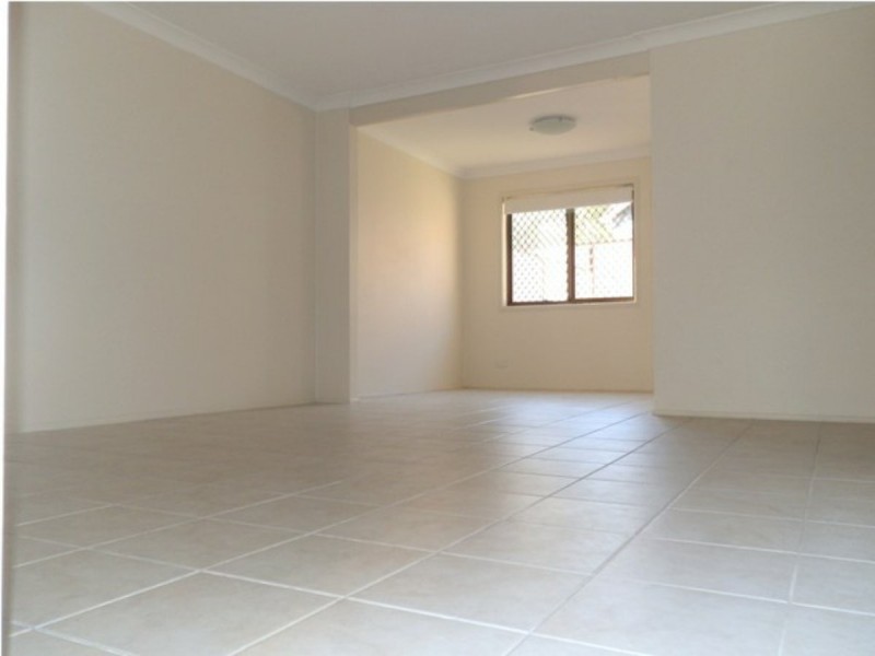 2/27 TENNYSON PARADE, Guildford NSW 2161