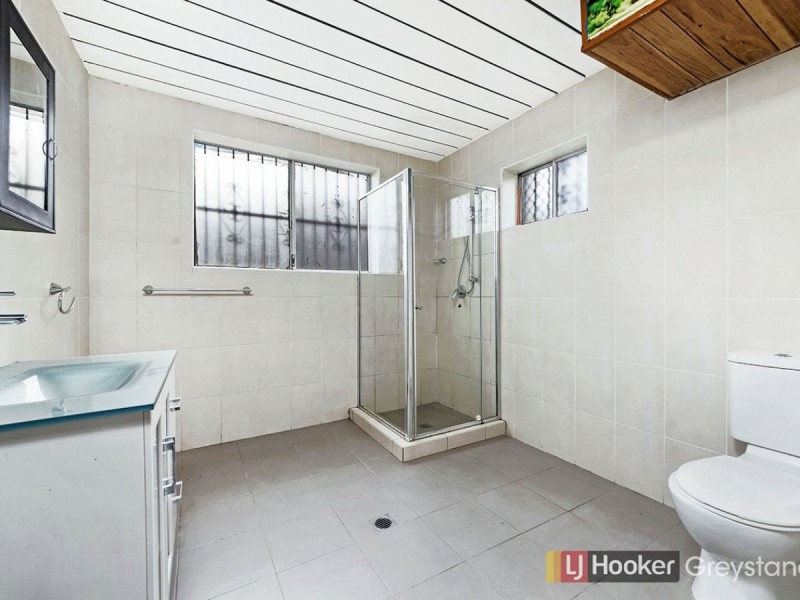 820 MERRYLANDS ROAD, Greystanes NSW 2145