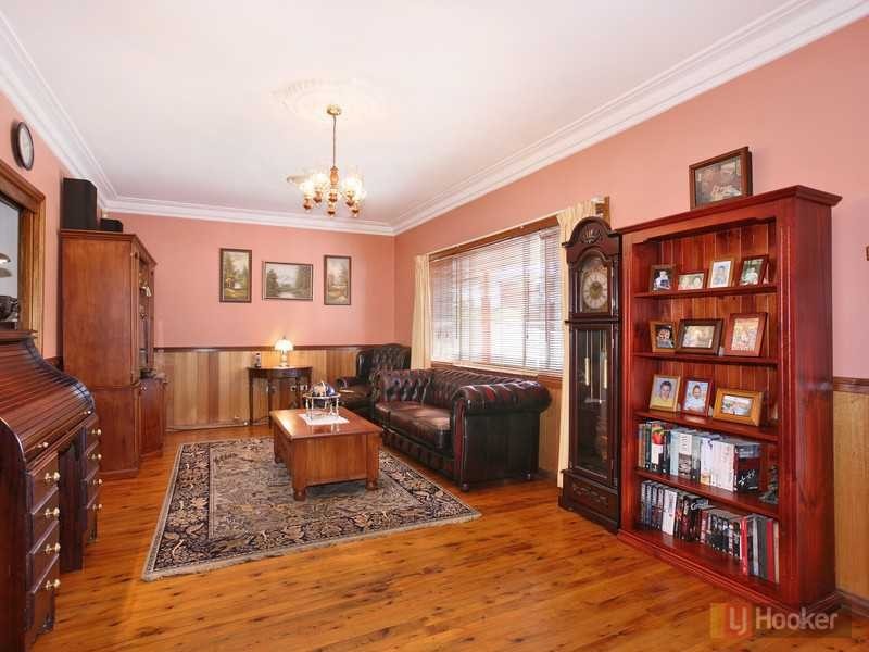 8 Carmen St, Guildford NSW 2161