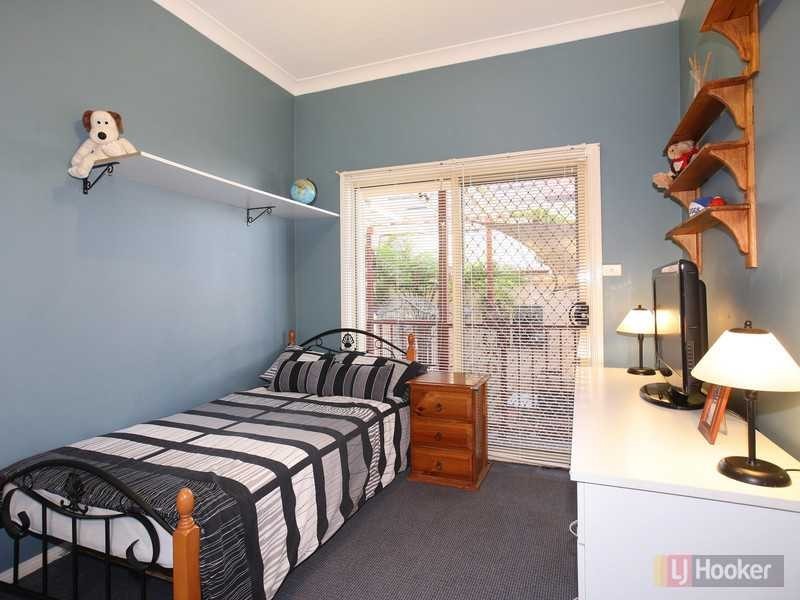 8 Carmen St, Guildford NSW 2161