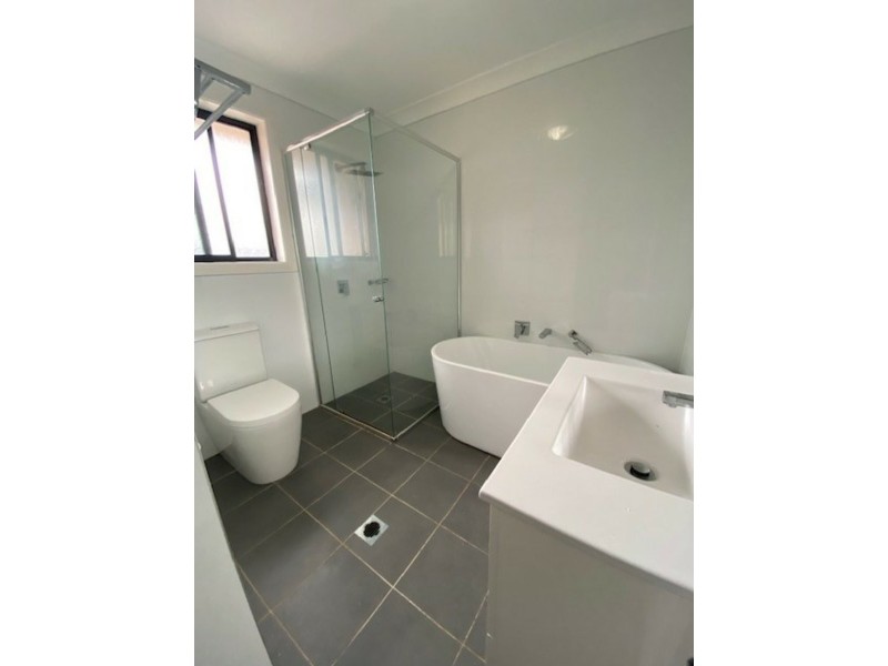 42 ROYCE STREET, Greystanes NSW 2145