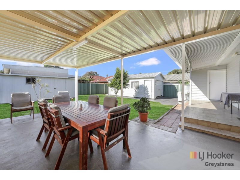 35 Station Road, Toongabbie NSW 2146