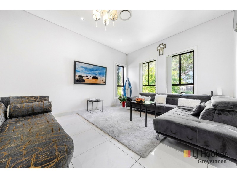 11 Strickland Place, Wentworthville NSW 2145