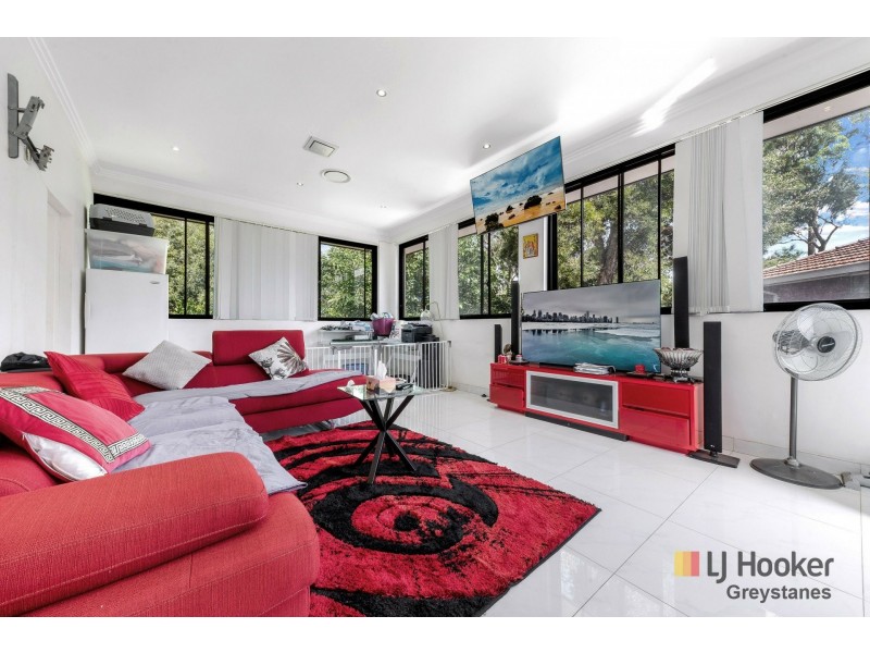 11 Strickland Place, Wentworthville NSW 2145