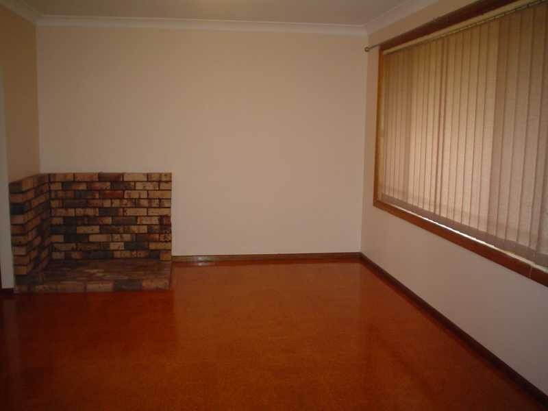 5 Bernie St, Greystanes NSW 2145